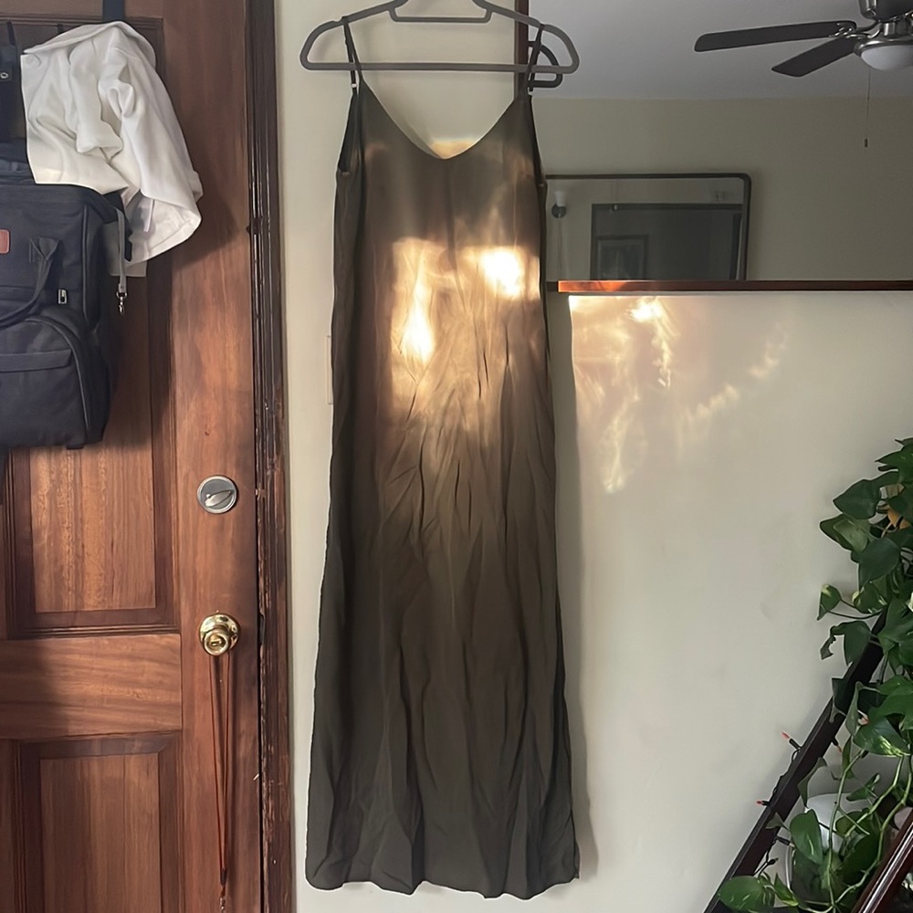 THREAD & SUPPLY BOHO MAXI DRESS Size Small Army Green with slits